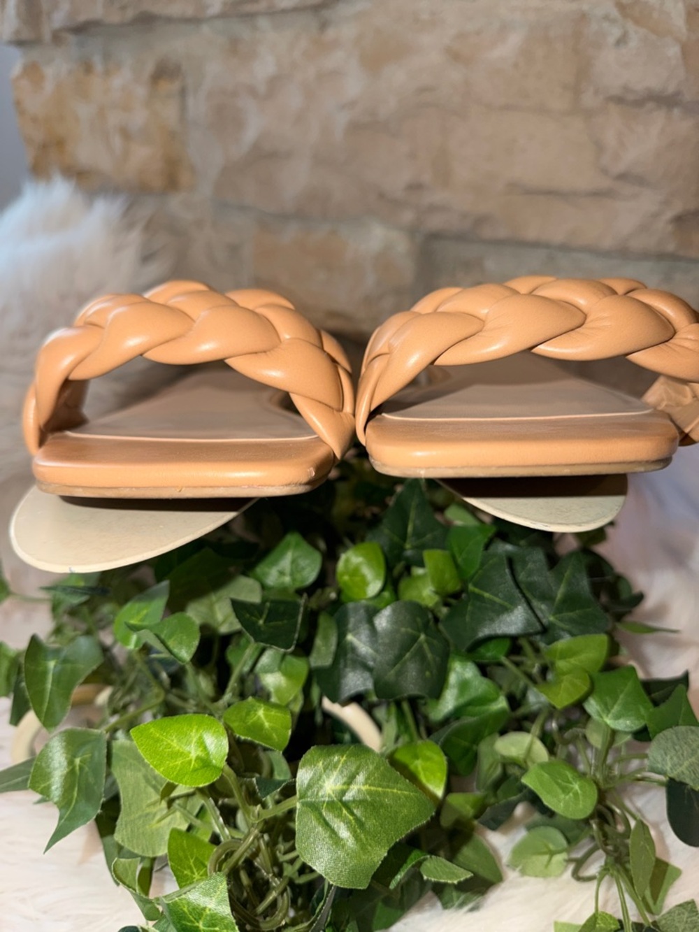 Soda Braided Puff Tan Flat Sandals w/Box - Size 9M - Picture 6 of 8